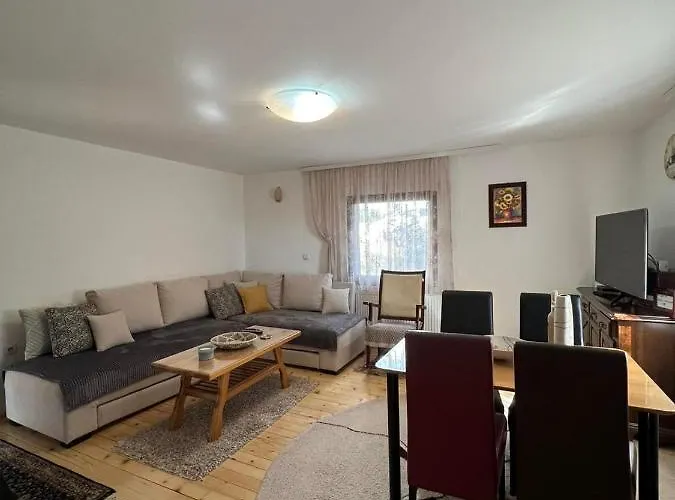 Valentina Vikendica Feriehus Divčibare